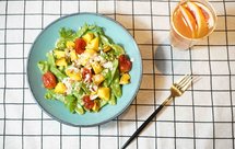 烤蔬菜小扁豆坚果沙拉配葡萄柚蜜茶