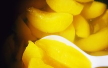 简单快手的黄桃罐头