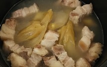 （简易广东正味姜煲）咸瓜猪肉煲