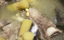 甘蔗竹葛白豆猪骨汤