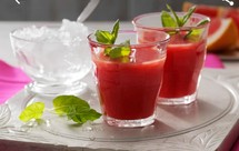 靓颜水果饮(葡萄柚，苹果，覆盆子，薄荷)，健康蔬果汁