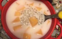 椰奶香瓜西米露