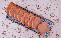 夏威夷果仁、西西里柠檬和覆盆子金酒磅蛋糕(代糖版)