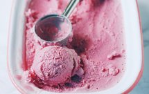 覆盆子椰子奶油冰淇淋