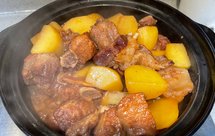 砂锅土豆炖排骨