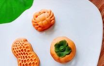 金黄芝士小螃蟹花生、柿子月饼