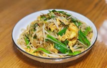 合菜和春饼最搭配，咸香味美，脆口喷香