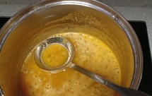 橘子百香果混合热果汁