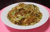 包菜粉丝炒鸡蛋