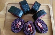 紫甘蓝黑米寿司卷