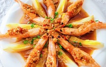 金银蒜蒸大虾娃娃菜