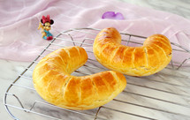 瑞士榛子马蹄面包