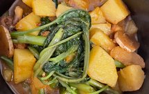 没有香菇和青椒的土豆空心菜黄焖鸡