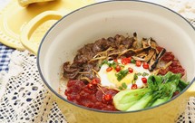 珐琅锅-腊肠牛肉煲仔饭