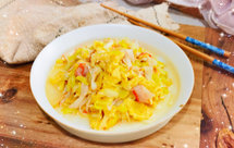 蟹柳韭黄炒鸡蛋