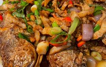 五花肉冬菜焖黄花鱼