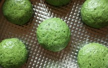 艾蒿粑粑＆青团（没心的叫蒿子粑粑，有心的叫青团