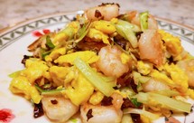 小白教程:简单又鲜掉眉毛的韭黄虾仁炒蛋