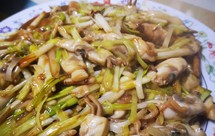 蛏子炒韭黄蒜黄