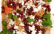 顏值超高健康琳琅盘：珍珠麦红薯 top with 石榴豆瓣菜羊乳酪