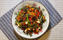 剁椒香干拌蕨菜