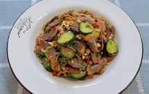 芥辣脆黄瓜拌卤鸭胗