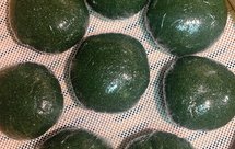 青团(蛋黄肉松，雪菜春笋，芝麻核桃红糖)三个口味