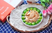 飞鱼籽肠炒抱子甘蓝