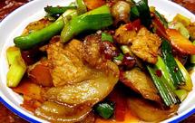 老丁的私房菜-蒜苗回锅肉