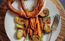 香烤孢子甘蓝胡萝卜