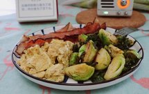 Keto生酮友好早餐搭配-煎培根