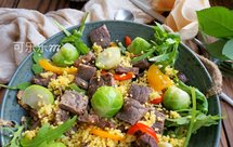 太阳谷SUN VALLEY牛排小米孢子甘蓝沙拉