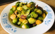 腊肠炒孢子甘蓝