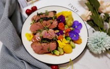 果木DB(香煎鸭胸 配pan孢子甘蓝&烤小番茄 佐果香黑醋酱)