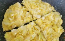 包菜鸡蛋饼