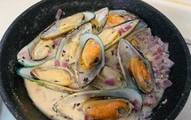 假装法式的酒煮青口