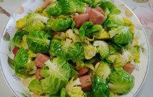 孢子甘蓝炒午餐肉