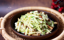 清明前后，沿江地区独有的篙儿菜,素菜小炒！