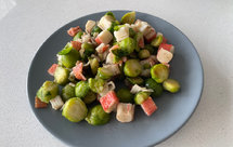 孢子甘蓝炒蟹柳