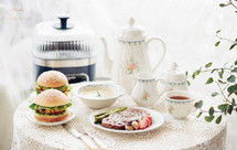 鸡腿汉堡+蘑菇浓汤+黑椒牛排（东菱空气多功能炸锅）