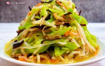 莴笋拌豆芽木耳胡萝卜