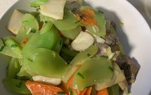 莴苣鸡腿菇肉片