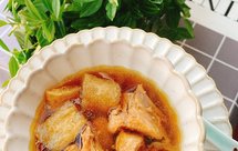 广东老火汤：姬松茸、干竹荪煲老火鸡汤