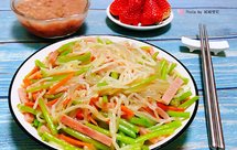 豆芽茼蒿火腿炒粉条