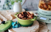 【北鼎养生壶】姬松茸茯苓淮山鸡骨汤