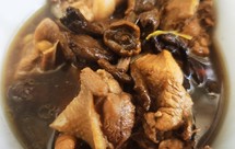 小鸡炖蘑菇