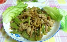 黄花菜草菇炒肉