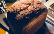 面包机就能做的波兰种黑巧克力香蕉肉桂椰子油吐司