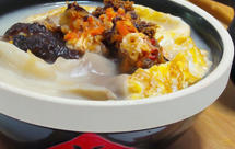 海参花凤尾菇汤