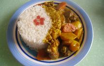 咖喱鸡块盖浇饭